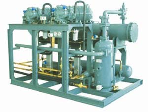 比澤爾螺桿式并聯(lián)冷凝機組