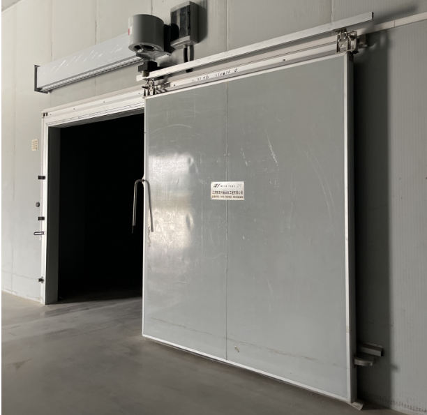 如何降低冷庫(kù)開門時(shí)的冷量損失